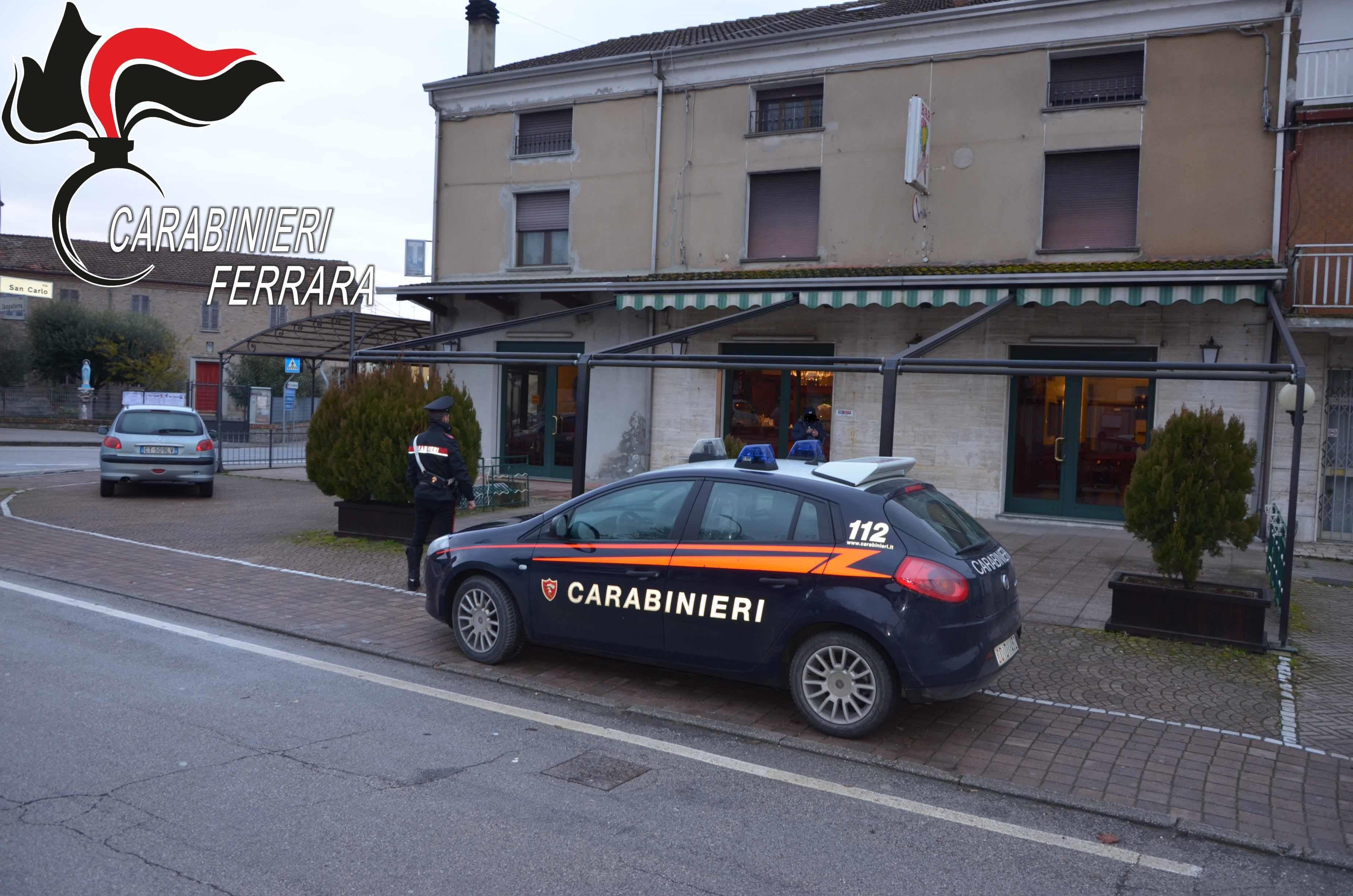 Furto nella notte al bar Centrale, arrestati i colpevoli