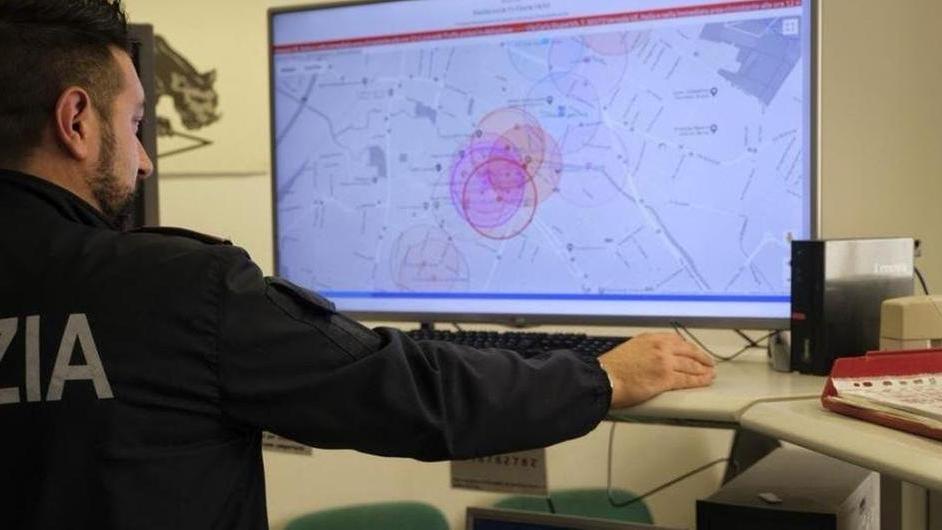 Modena. Ecco Xlaw l'algoritmo che prevede dove sarà il colpo: la polizia prova ad anticipare i ladri