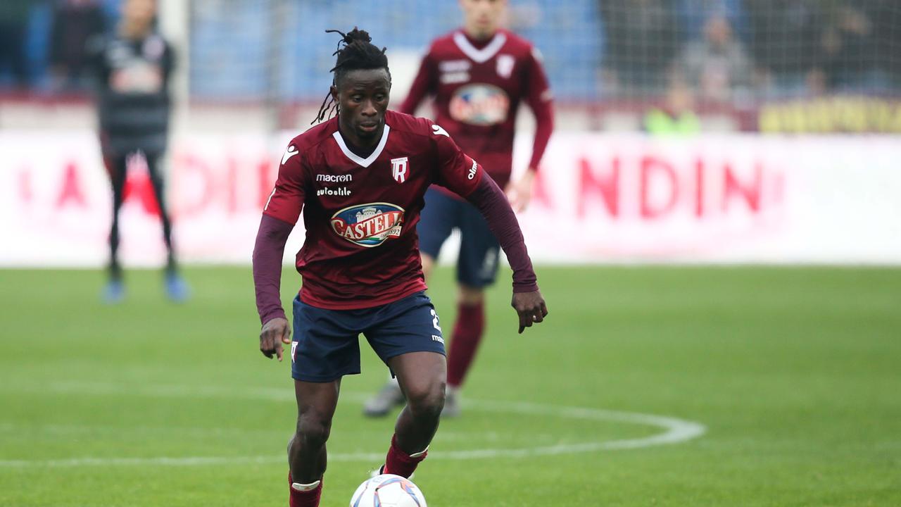 Il centrocampista granata Willy Osuji