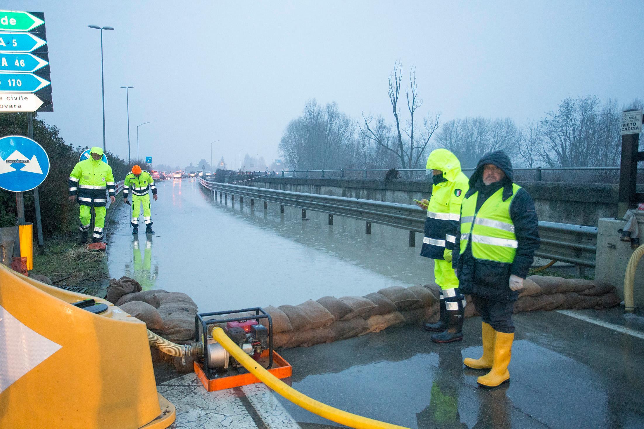 Modena: allerta fiumi.Riaperti i ponti a Modena e in provincia 