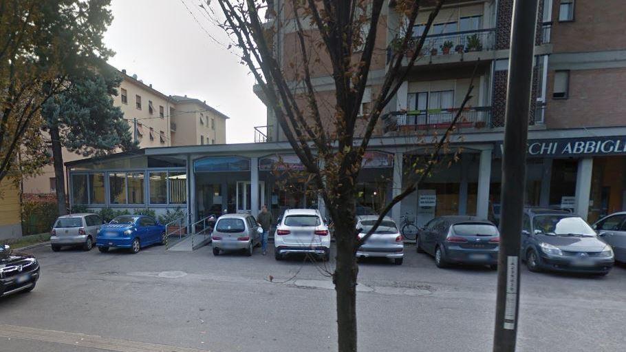 Reggio Emilia, ancora spari contro le pizzerie: colpito il Piedigrotta 3