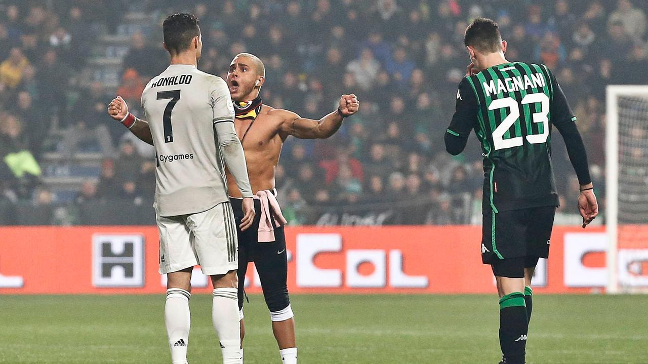 Reggio Emilia, Daspo al tifoso belga che ha invaso il Mapei Stadium durante Sassuolo-Juventus