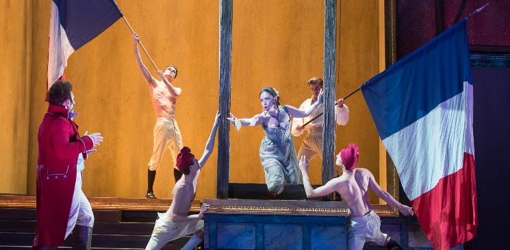 Lirica, al teatro Pavarotti di Modena torna l'Andrea Chénier 