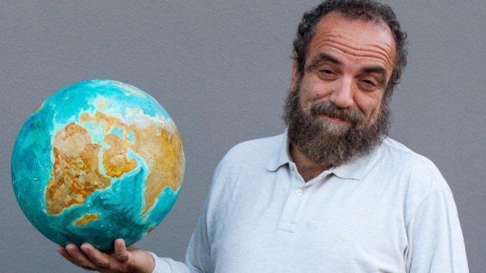 “La Divina commediola” di Giobbe Covatta alle Scuderie Granducali