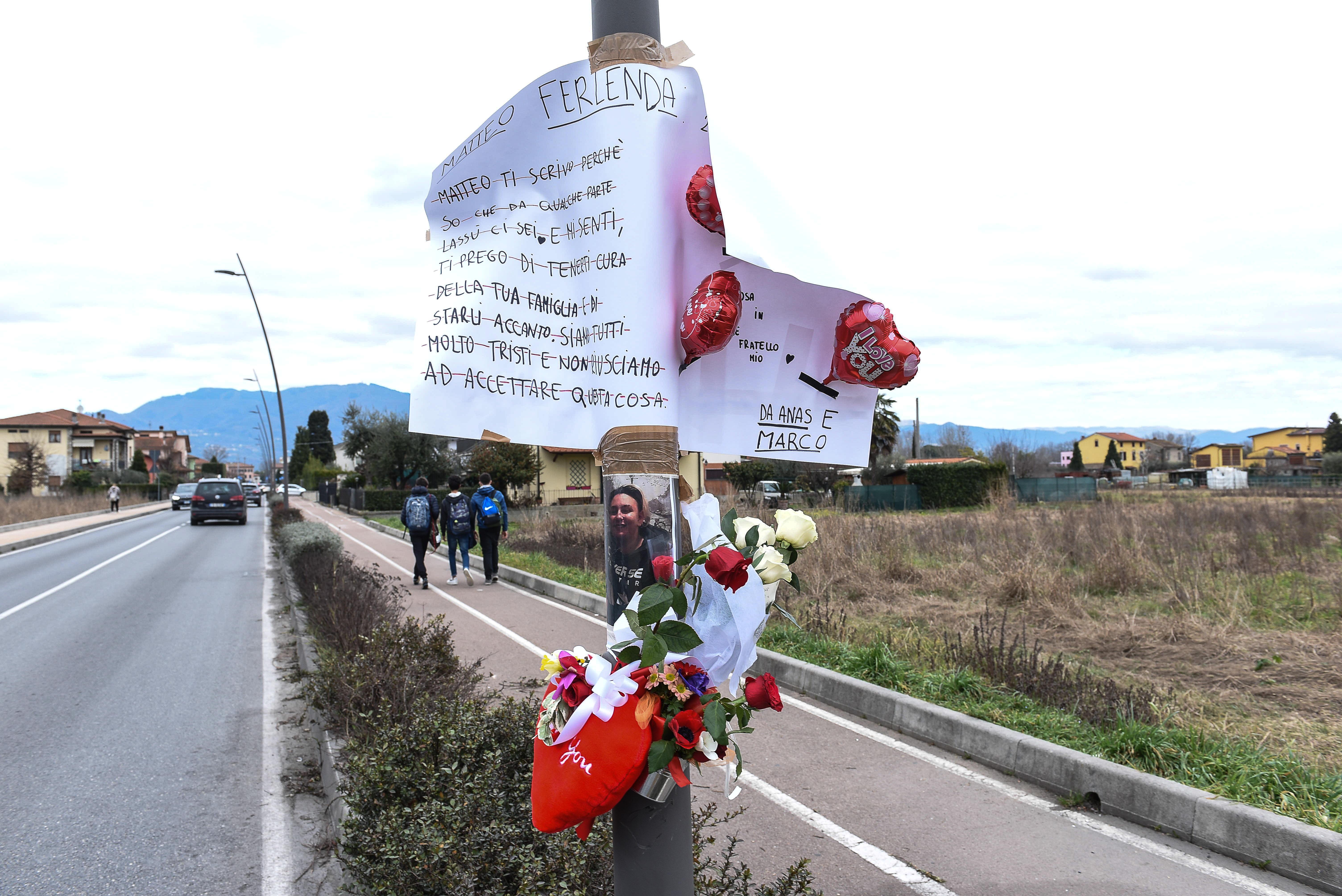 L'appello della famiglia di Matteo: «Chi ha visto qualcosa parli»