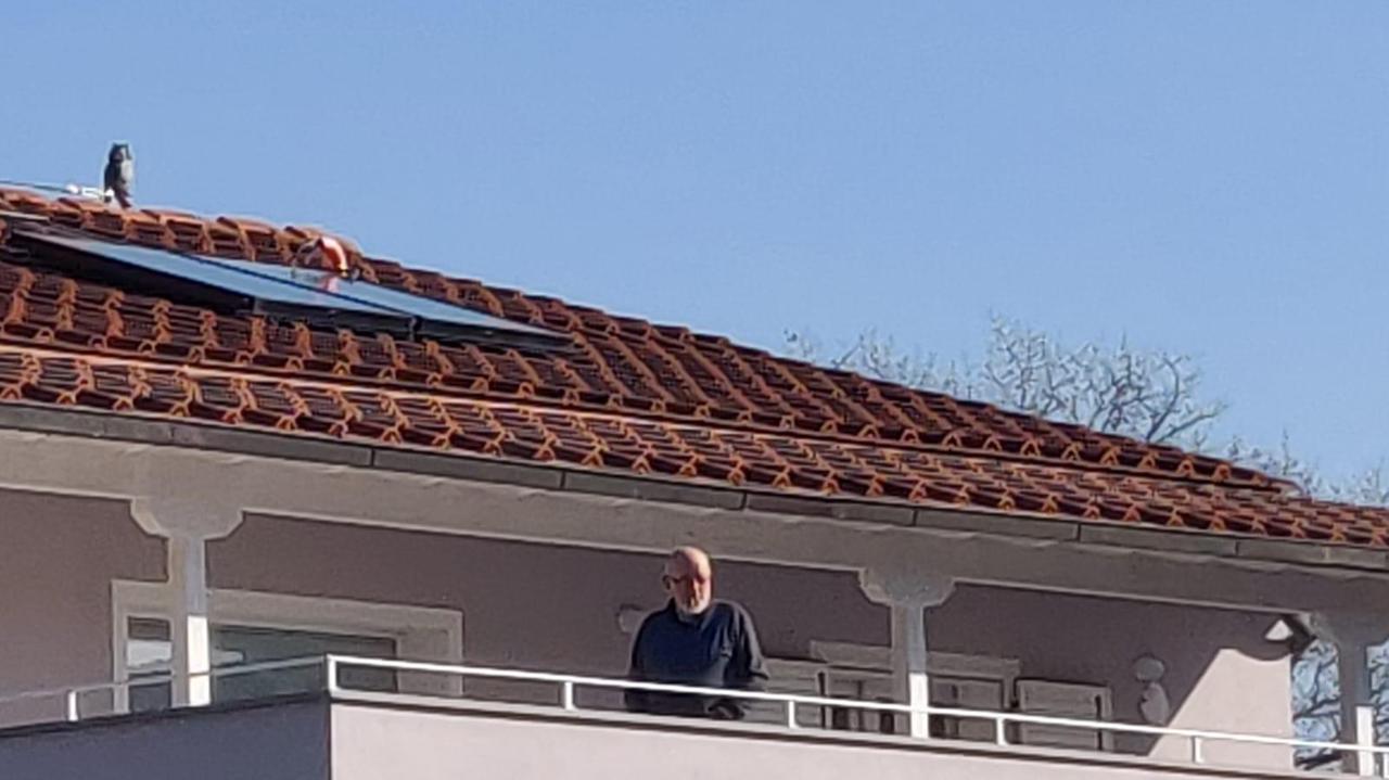 Tiziano Renzi parla dai domiciliari: "La verità verrà fuori". Lunedì l'interrogatorio
