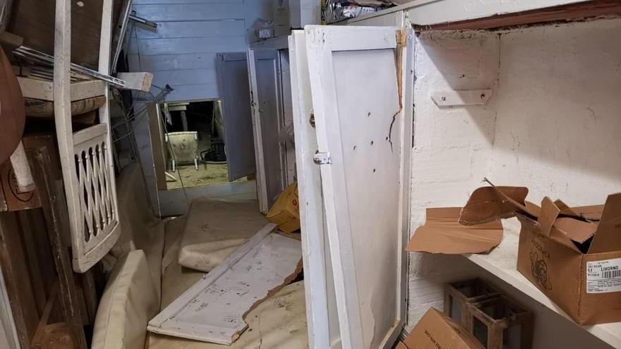 Raffica di raid notturni di ladri-vandali nel ristorante distrutto dalla mareggiata