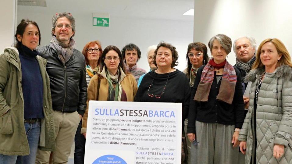 I nomi degli immigrati morti letti ad alta voce in otto piazze
