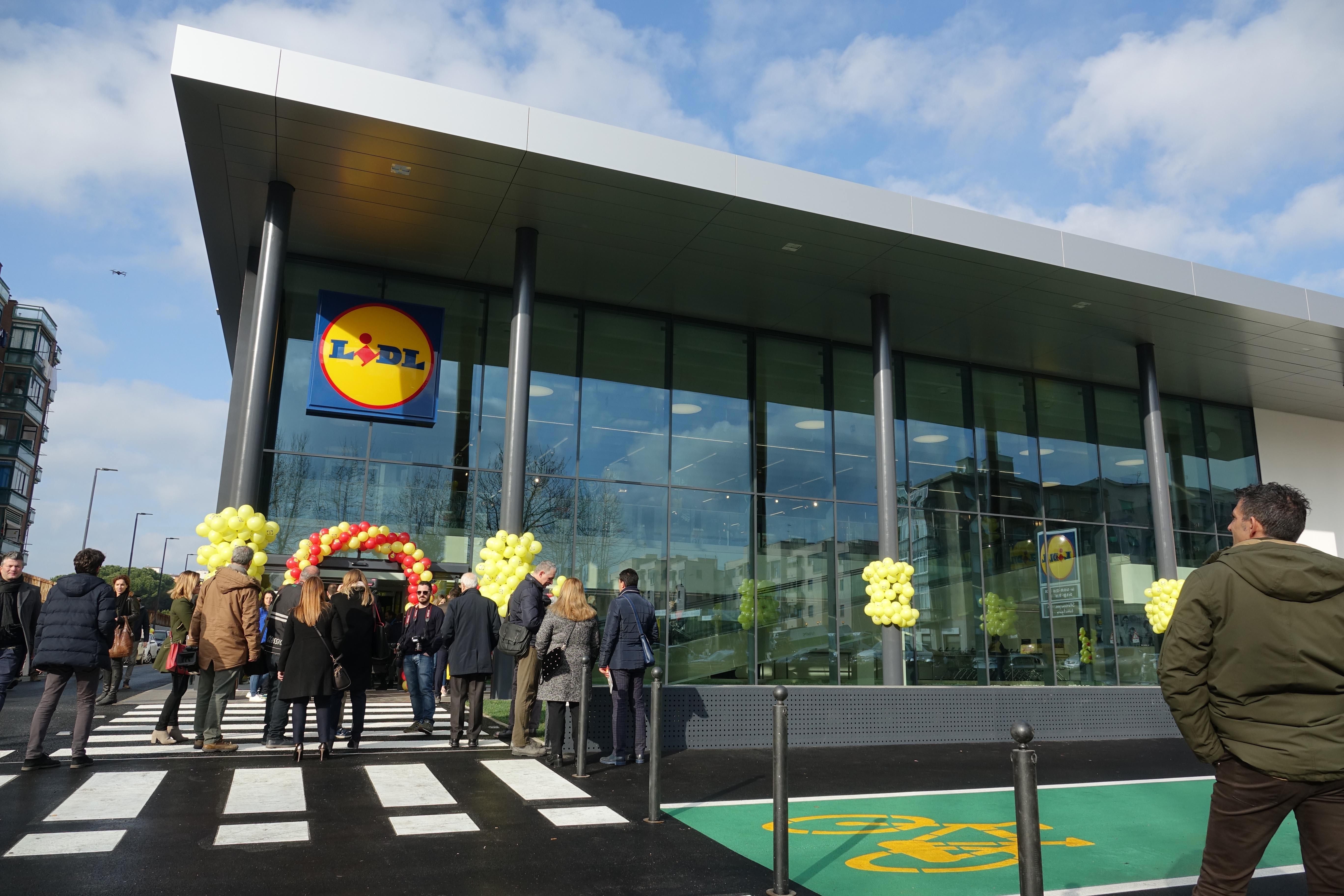 Da Lidl a Esselunga, l’Aurelia è un’autostrada di supermercati 