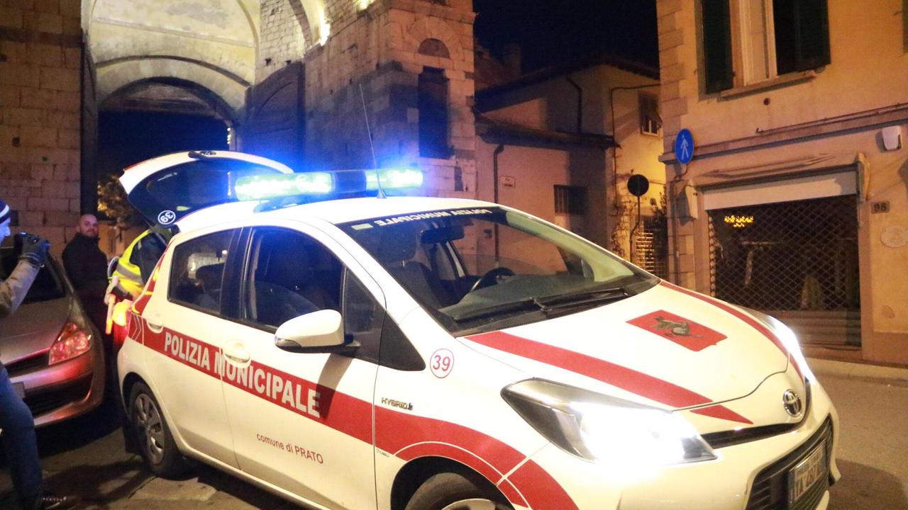 Una pattuglia della polizia municipale