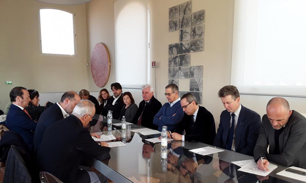 L'incontro alla Fondazione Cassa di risparmio di Pistoia e Pescia per presentare il protocollo d'intesa