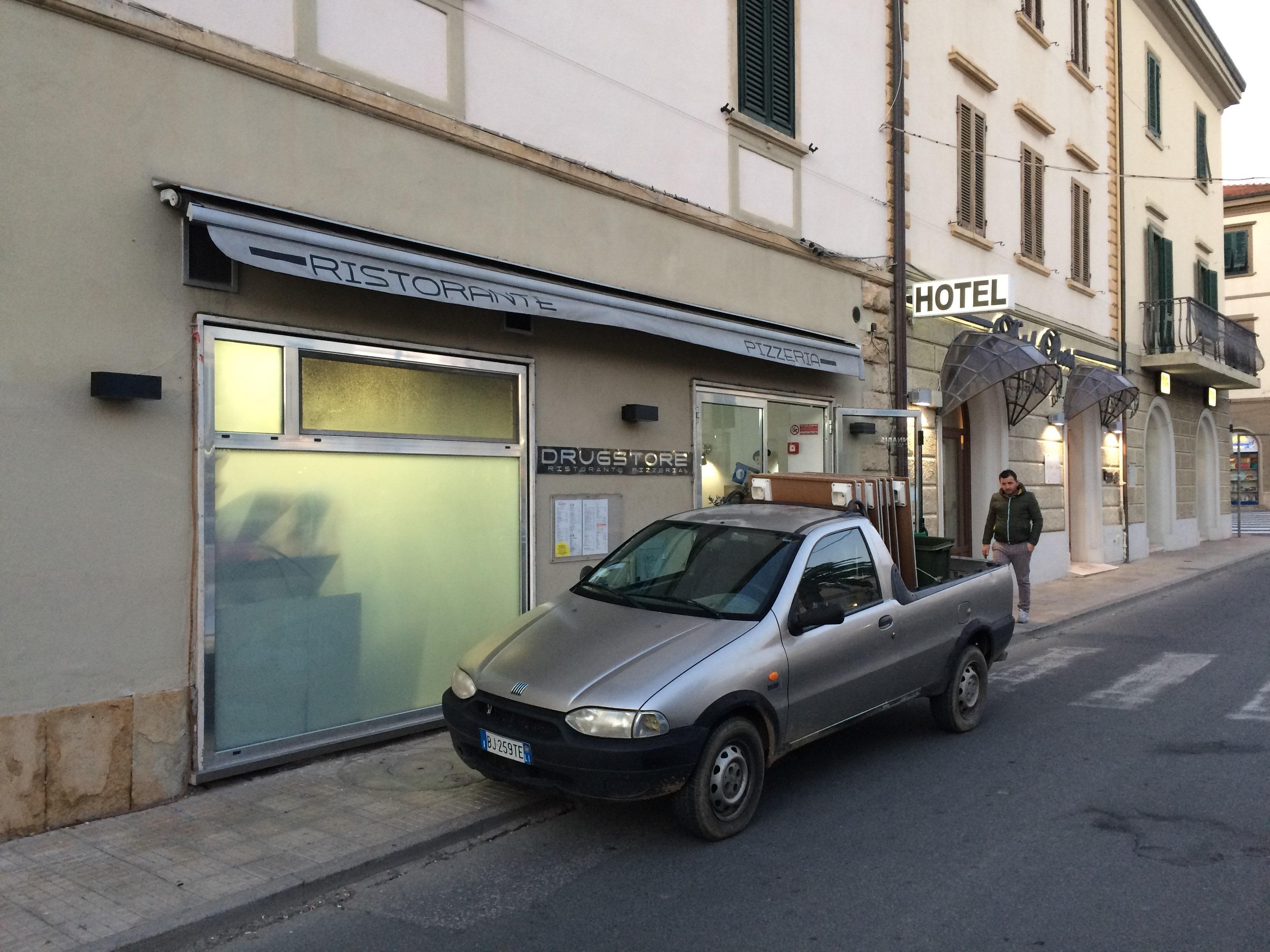 Il Drugstore chiude un’epoca dopo 37 anni di gestione Vanni