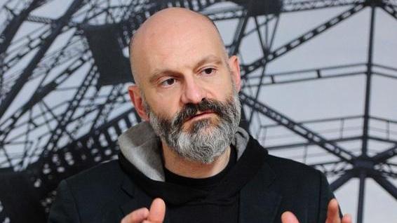Andrea Chiesi presenta “Eschatos”: i “suoi” luoghi raccolti in monografia
