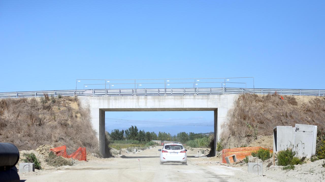 Uno dei tanti cantieri sulla 429