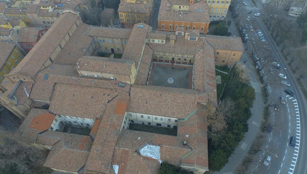 L’allarme di Muzzarelli «Troppi edifici storici rischiano il degrado» 