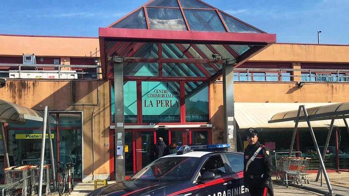 Minacce al centro commerciale arrestato e condannato a 8 mesi