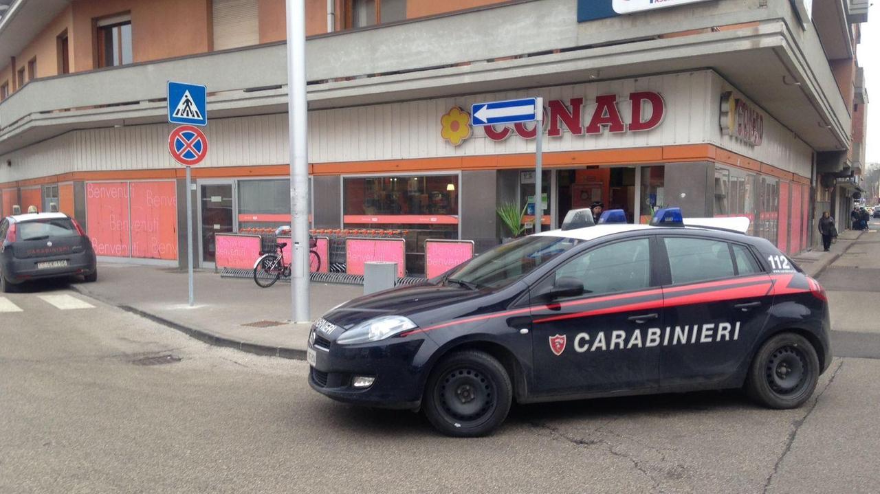 Carabinieri picchiati da una persona in stato di alterazione