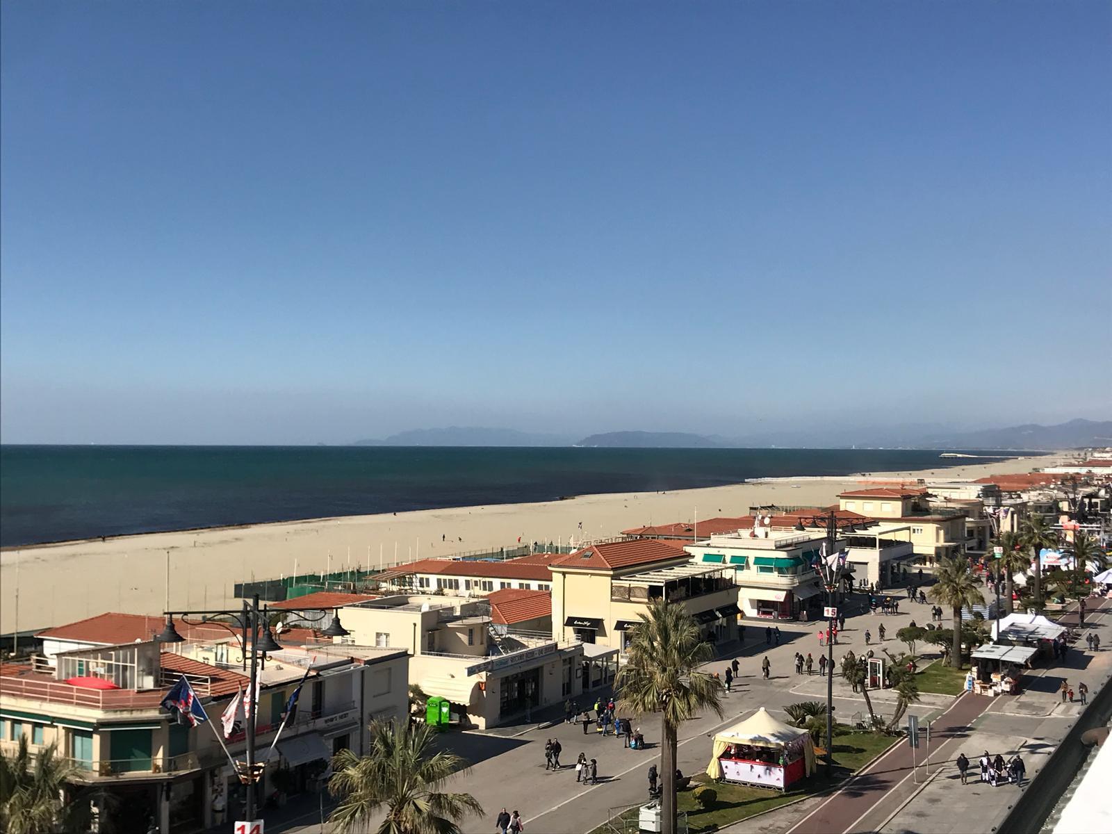 Il Carnevale porta turisti anche agli hotel versiliesi 
