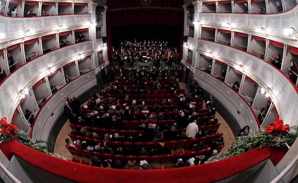 Giannarelli (M5S) dona mille euro per il recupero del teatro Animosi 