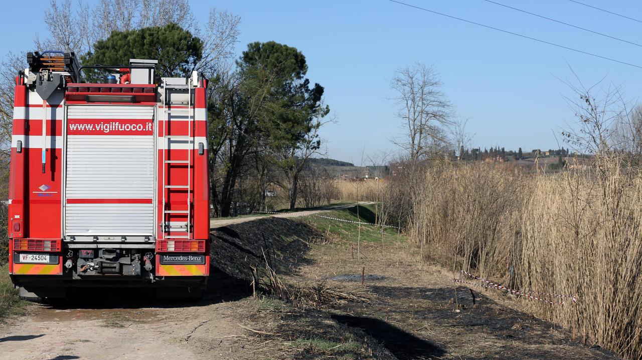 Incendio a Mulazzo, bruciati 6 ettari di campi