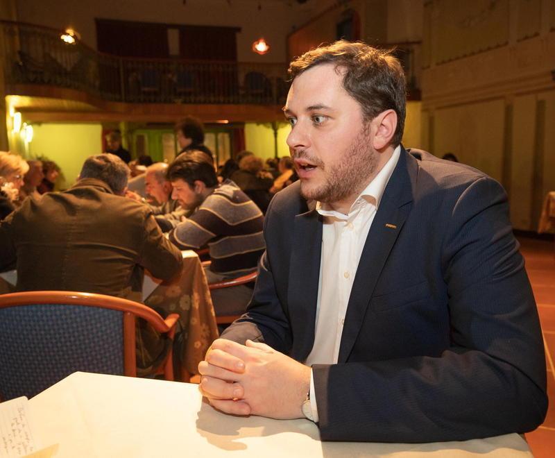 Magnani parte dal Castello: «Abbatteremo l’ecomostro» 