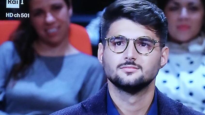 Giovane studente e arbitro di calcio vince 32mila euro in tivù da Amadeus