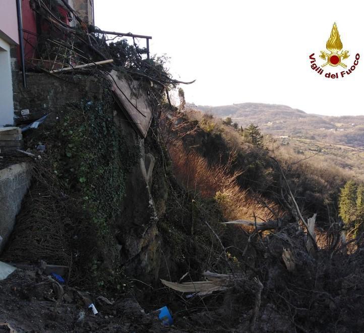 Alberi spezzati e tetti ko Il vento forte si abbatte su Amiata e Maremma