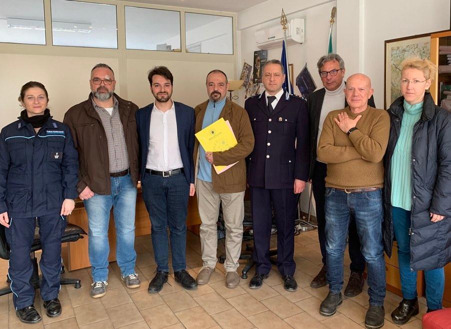 Il deputato Berti in visita alle Sughere per il poliziotto ferito