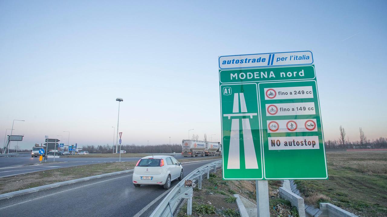 Lavori in A1, tratto Modena Nord chiuso per tutta la notte