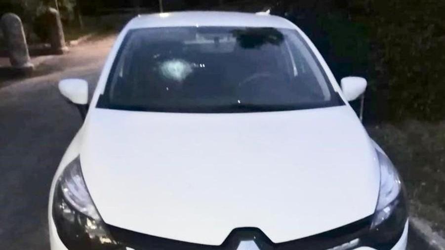 Undici auto dell’Asl danneggiate al Pizzetti Sono trenta da gennaio