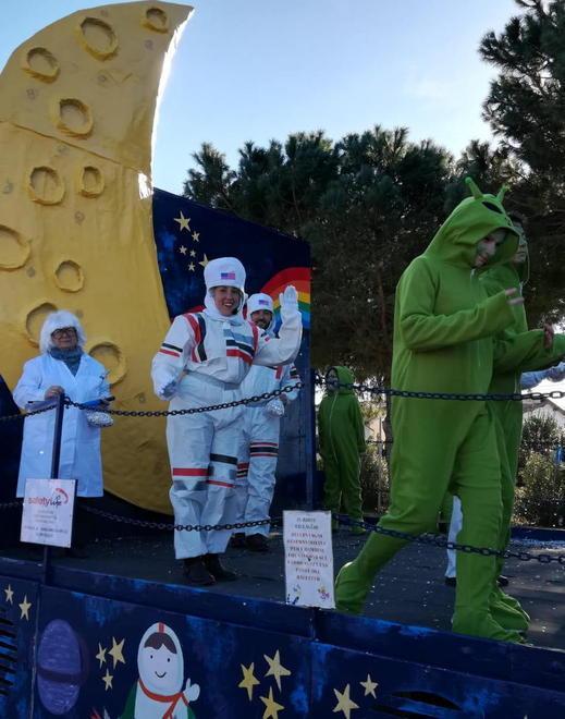 Mascherine e musica invadono il centro Successo del Baraonda 