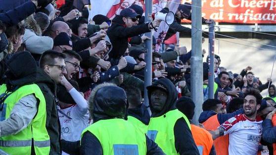 Con l’Ascoli la curva a due euro