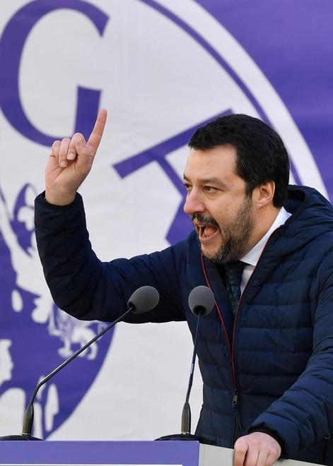 Lega, il libro nero «Anche Salvini ha usato i soldi sporchi della truffa» 