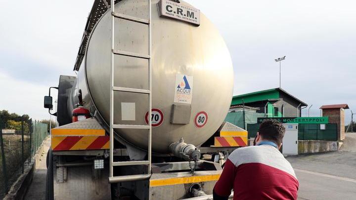 Monterappoli resta a secco, un’altra giornata senza acqua
