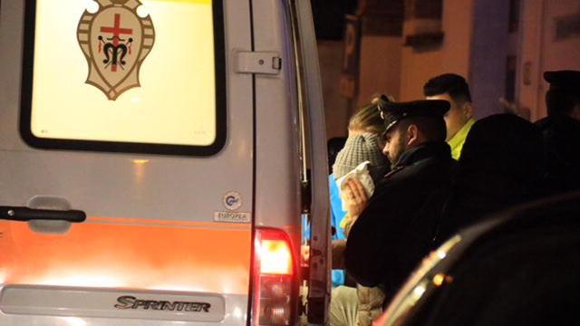 L'intervento di un'ambulanza (archivio)