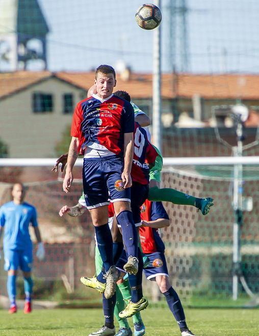 La sconfitta numero 14 di un Cecina da applausi Ma questo è il calcio 