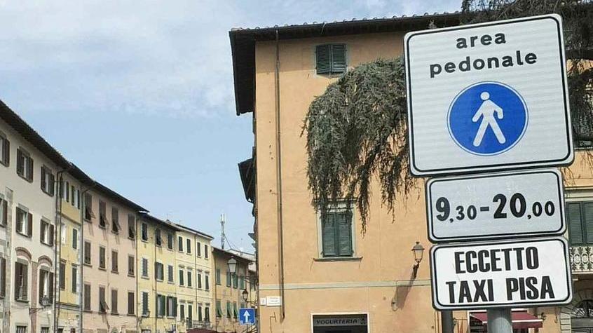 In via Santa Maria telecamere per multare anche gli scooter