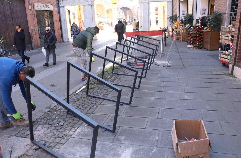 Nuovi portabici in strada