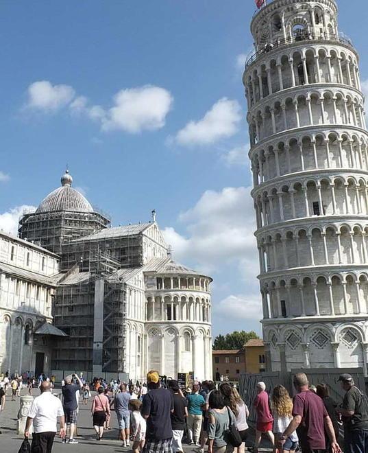 Anche il direttore degli Uffizi contro le bancarelle in piazza 