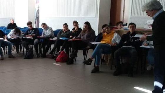 Costruire il domani Sui banchi si gettano le basi del lavoro