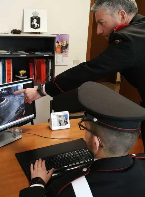Negoziante si inventa scippo per i soldi dell’assicurazione
