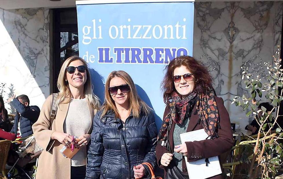 Protesta a Marina di Carrara: «Le pinete erano fiori all’occhiello, ora sono infrequentabili» 