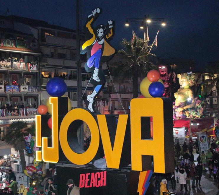 Jovanotti, sfuma il sogno di vederlo al corso 