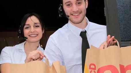 Operazione mi piace, in palio una cena al rione e i bicchieri McDonald’s