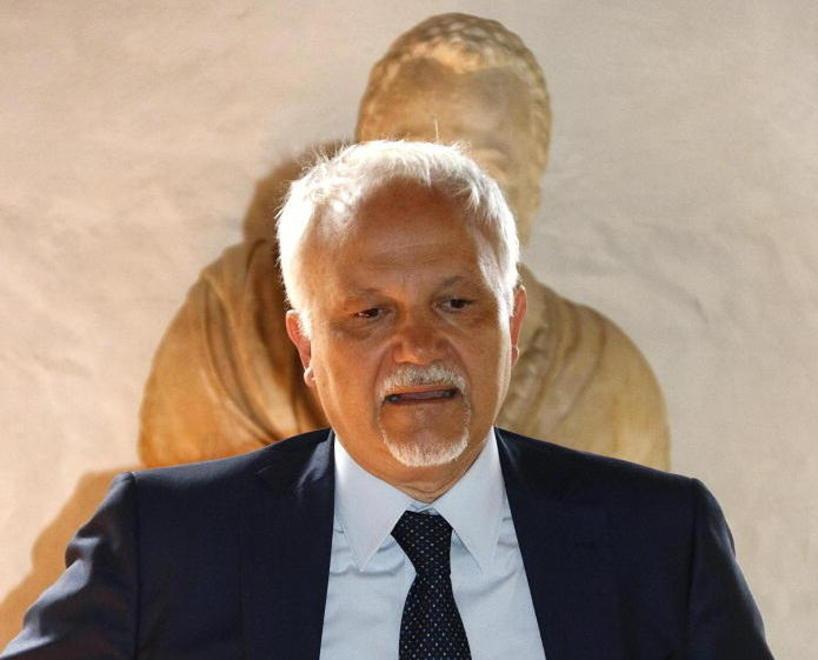 Le due firme che inguaiano Corsini «Ha continuato nell’interesse dei privati»