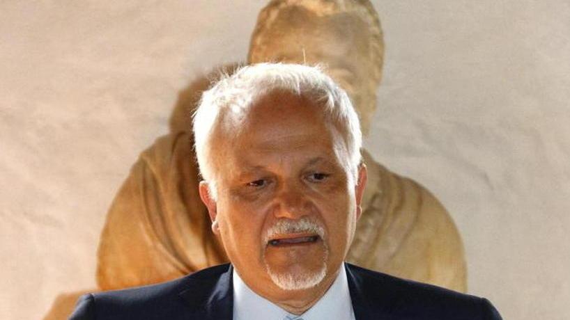 Le due firme che inguaiano Corsini «Ha continuato nell’interesse dei privati»