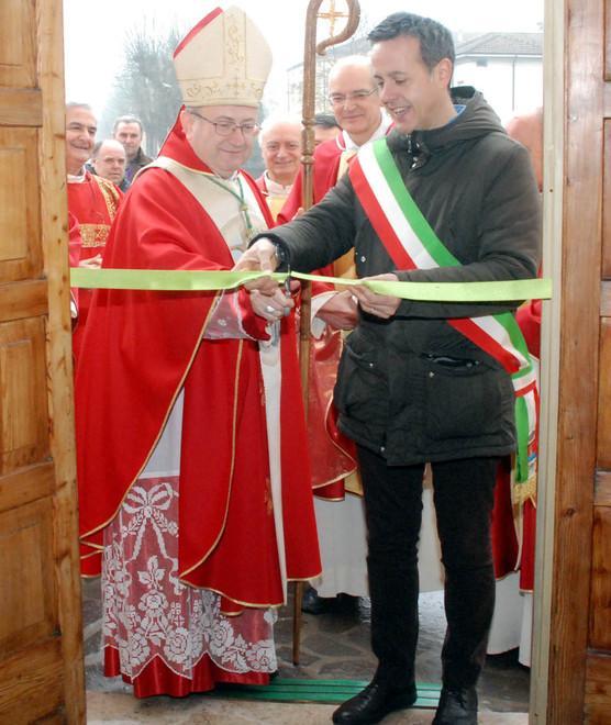 Il vescovo Ghizzoni nelle parrocchie argentane e portuensi 