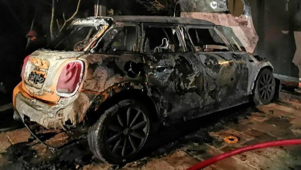 Scarcerato il giovane piromane: «È lui, ma non può stare dentro» 