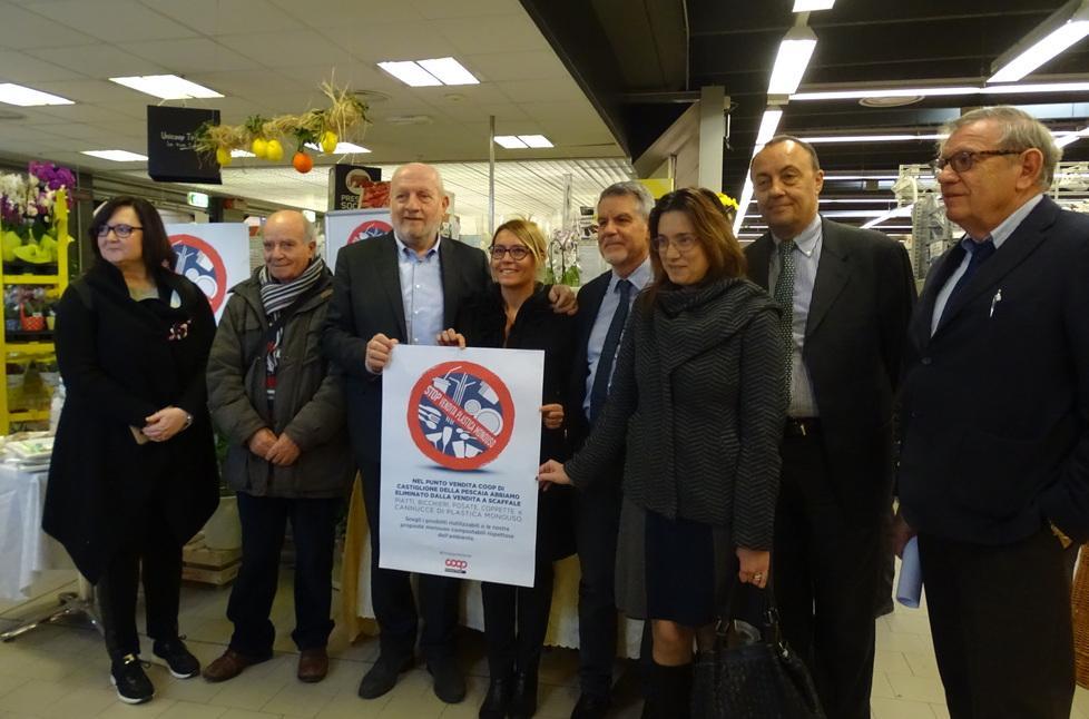 Si inaugura l’era senza plastica usa e getta, la rivoluzione parte da Unicoop Tirreno 