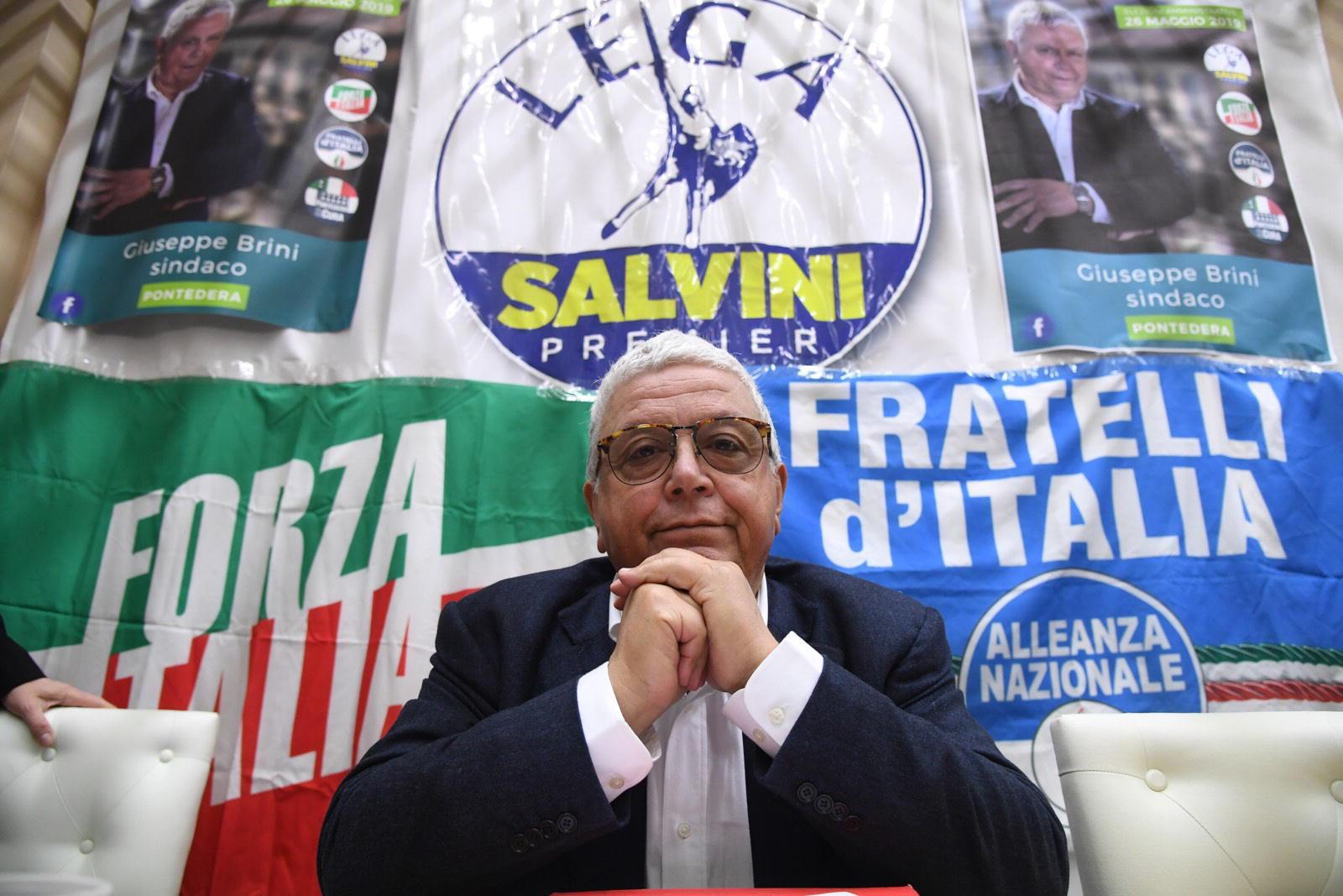 L'avvocato Giuseppe Brini durante la presentazione della sua candidatura a sindaco per il centrodestra a Pontedera